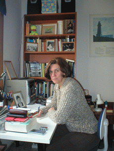 La poeta y profesora Cecilia Domínguez Luis.